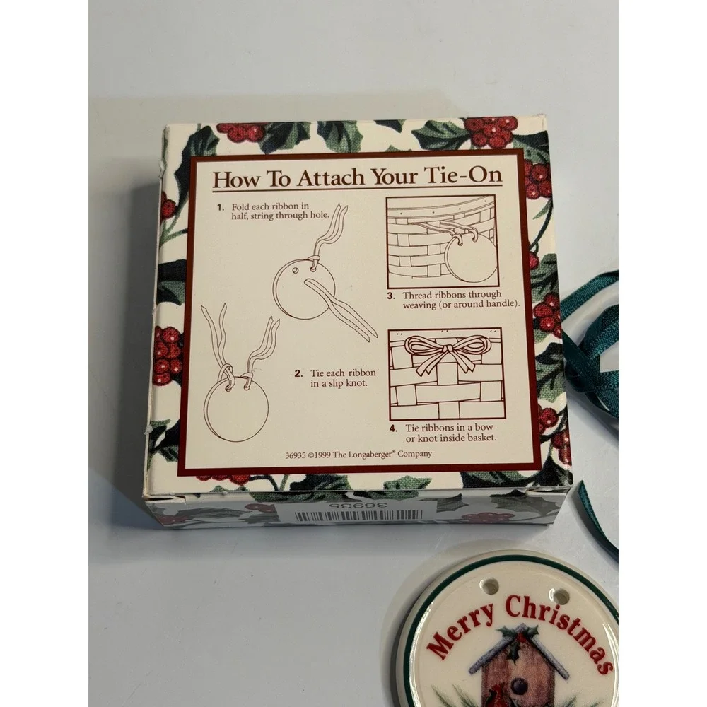 Longaberger Basket Tie On Ceramic White Merry Christmas Birdhouse Cardinal‎ 1999